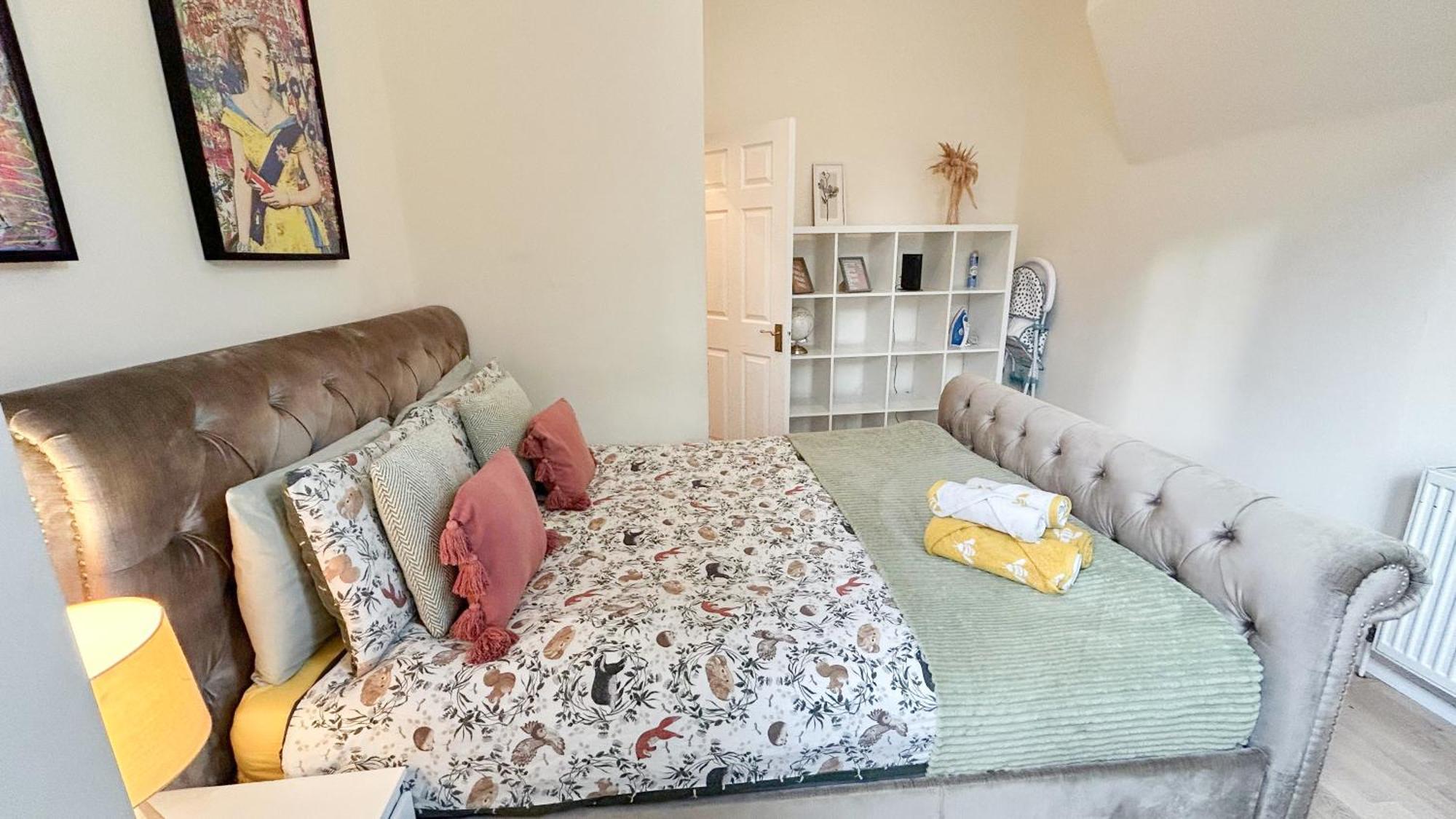 1-Bedroom Flat With Small Garden & Paid Parking In Finsbury Park, Highbury London Ngoại thất bức ảnh