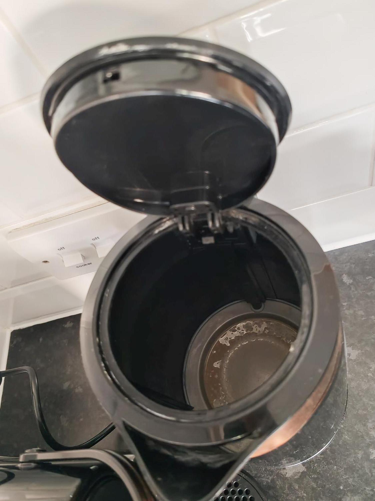 1-Bedroom Flat With Small Garden & Paid Parking In Finsbury Park, Highbury London Ngoại thất bức ảnh