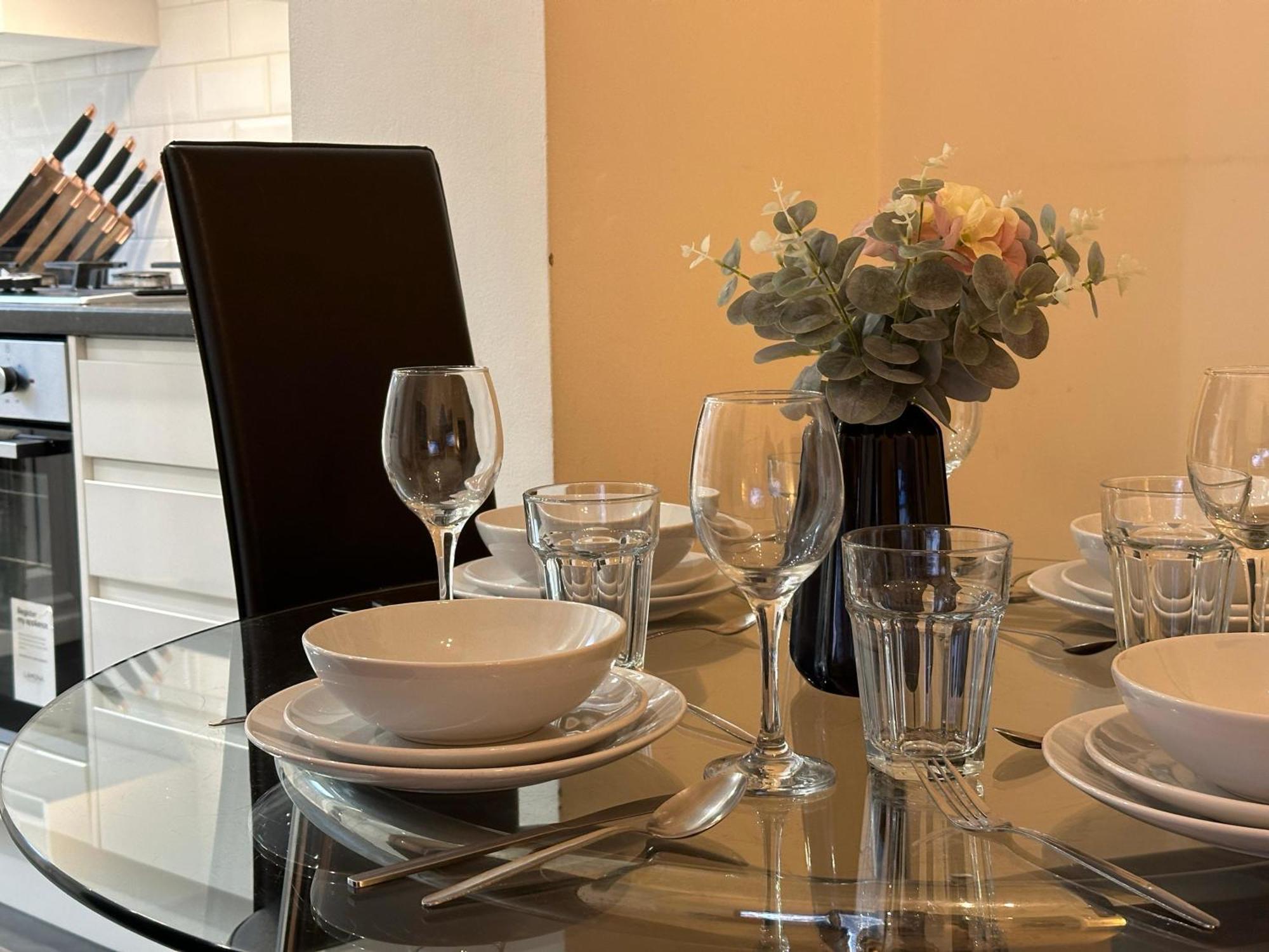 1-Bedroom Flat With Small Garden & Paid Parking In Finsbury Park, Highbury London Ngoại thất bức ảnh